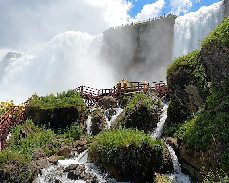 Journey Behind the Falls experience on a 2-day Niagara Falls tour