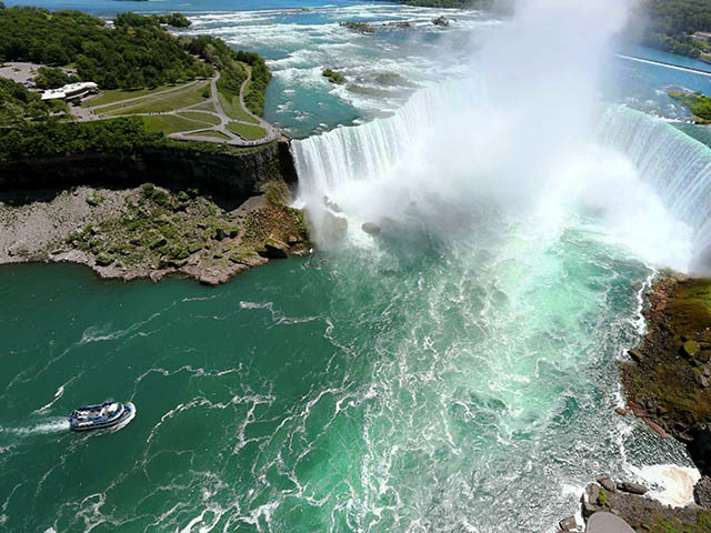 1-Day Niagara Falls USA-Canada Border Tour from Buffalo (English Group)